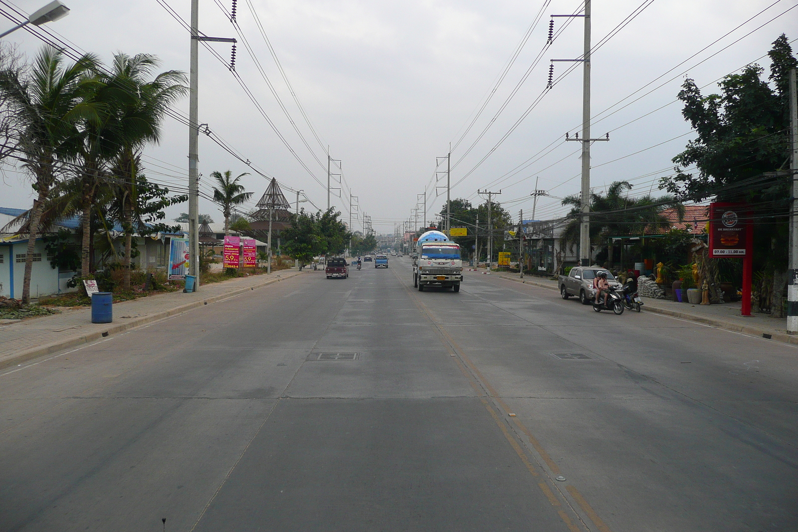 รูปถ่าย ไทย(Thailand) พัทยา(Pattaya) ถนนเทพประสิทธิ์(Thepprasit) 2008-01 38