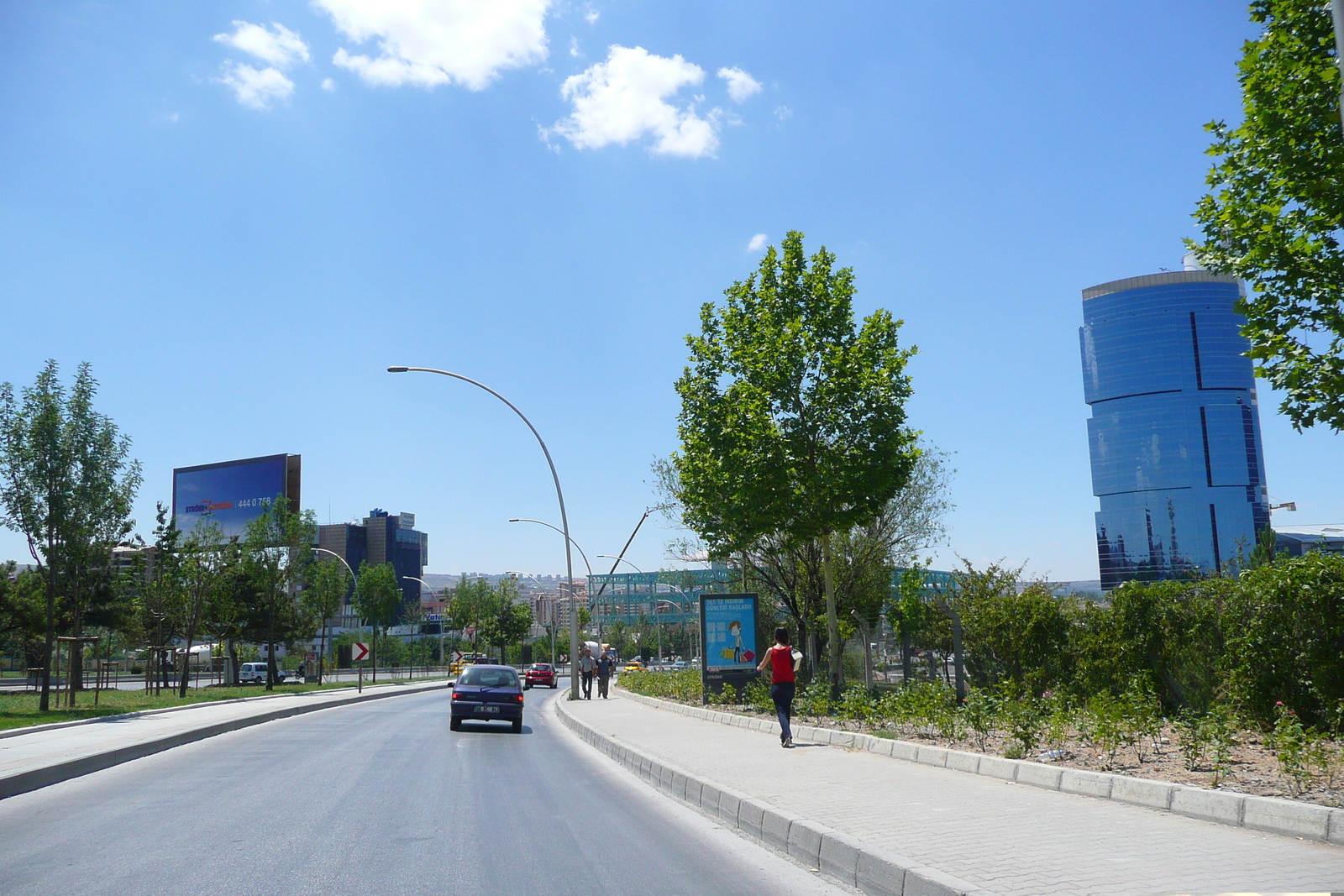 รูปถ่าย ตุรกี(Turkey) อังการา(Ankara) ถนนจากบิลเคนต์ไปอังการา(Bilkent to Ankara road) 2008-07 21