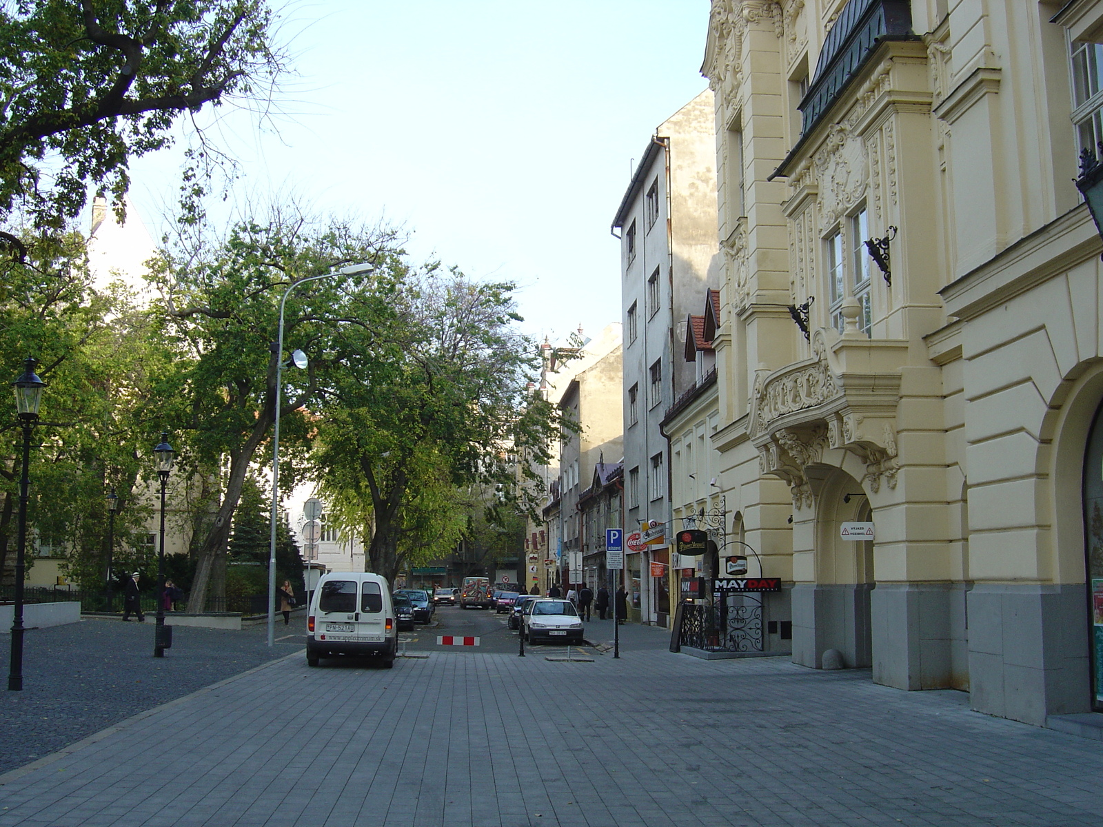 รูปถ่าย สโลวะเกีย(Slovakia) บราทิสลาวา(Bratislava) 2004-11 21