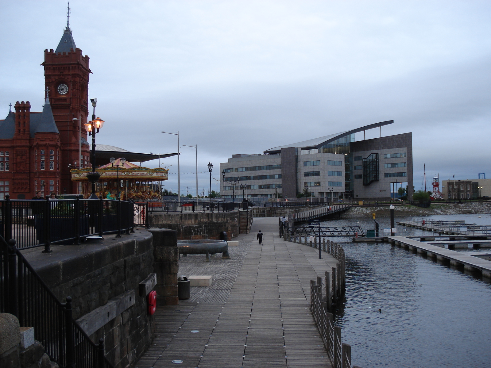 รูปถ่าย อังกฤษ(United Kingdom) คาร์ดิฟ(Cardiff) 2006-05 1