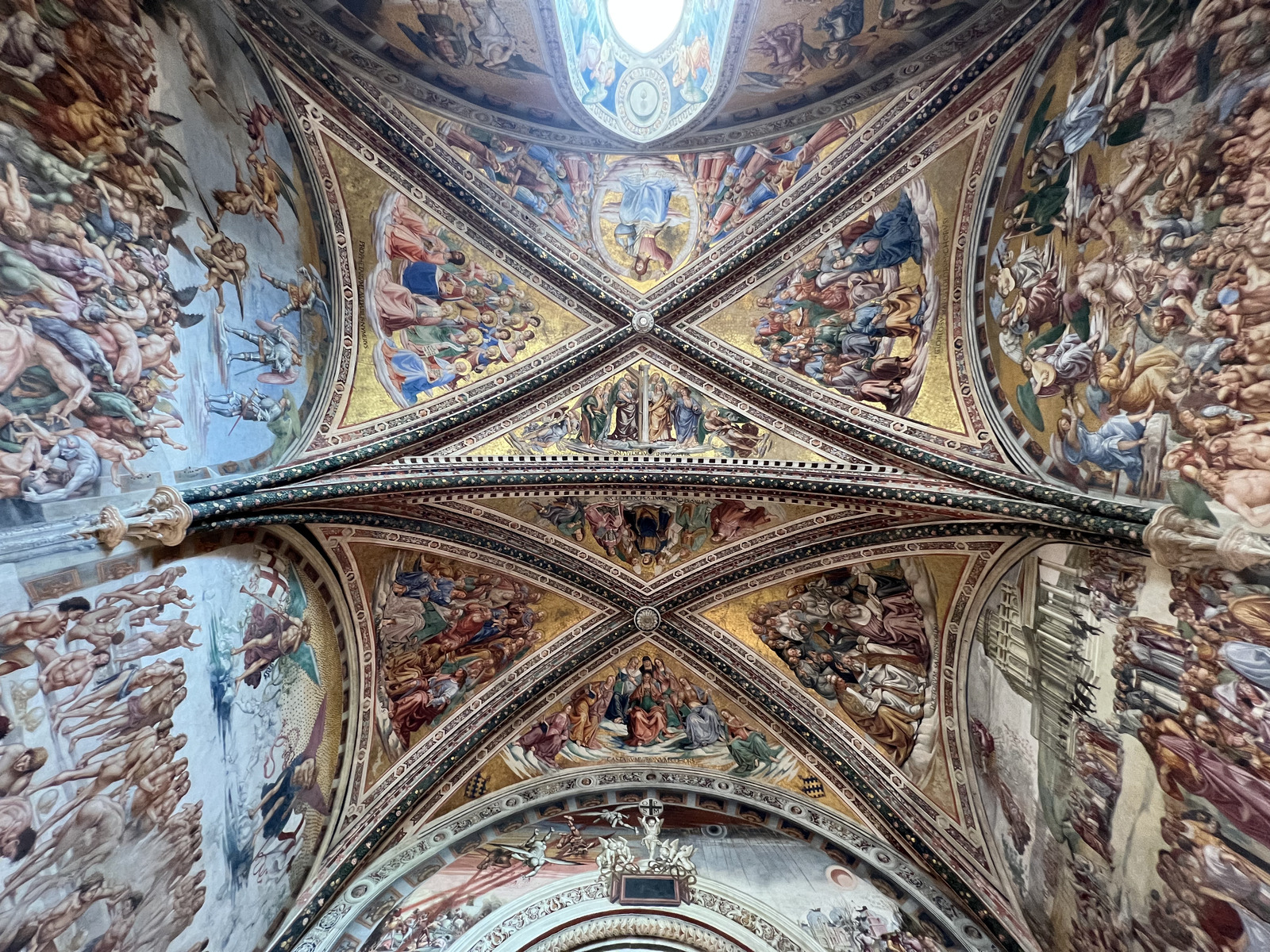รูปถ่าย อิตาลี(Italy) ออร์วิเอโต้(Orvieto) 2021-09 110