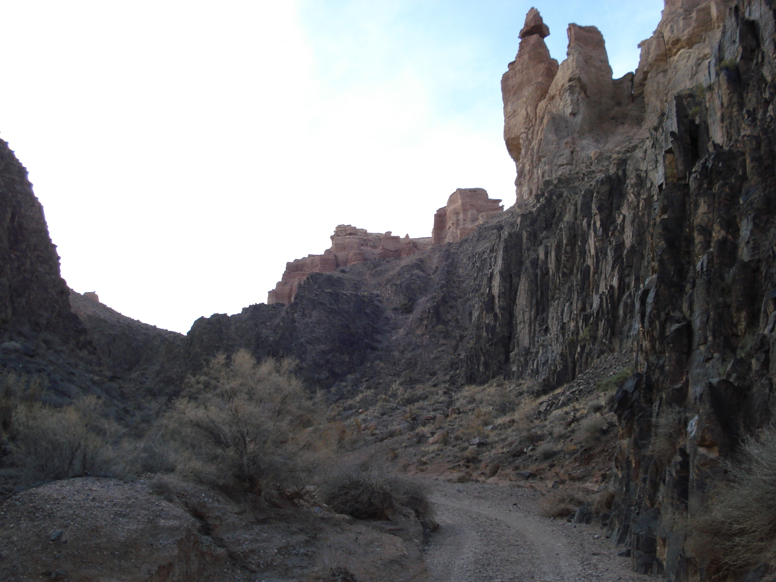 รูปถ่าย คาซัคสถาน(Kazakhstan) หุบผาชารึน(Charyn Canyon) 2007-03 201