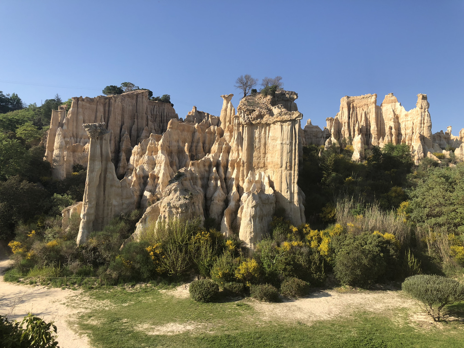 รูปถ่าย ฝรั่งเศส(France) เสาหินออร์กดีล-ซูร์-แต็ต(Orgues d'Ille Sur Tet) 2018-04 69