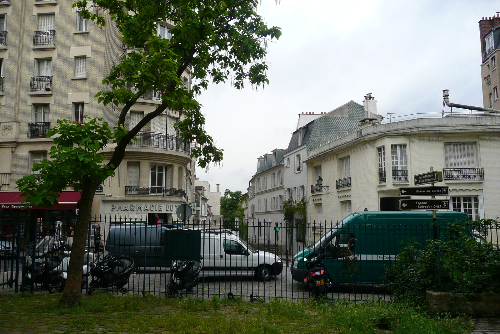 รูปถ่าย ฝรั่งเศส(France) ปารีส(Paris) มังท์มาร์เทรอ(Montmartre) 2007-06 80