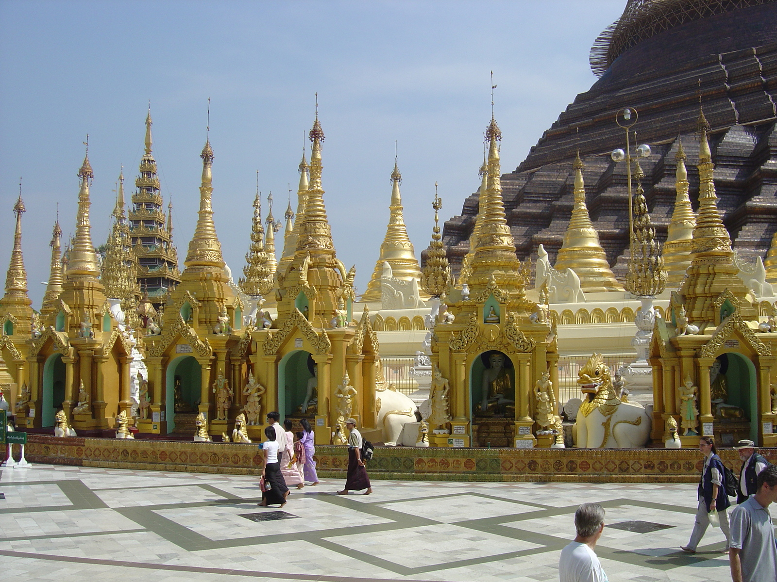 รูปถ่าย พม่า(Myanmar) ย่างกุ้ง(Yangon) พระมหาเจดีย์ชเวกากอง(Shwedagon Pagoda) 2005-01 33