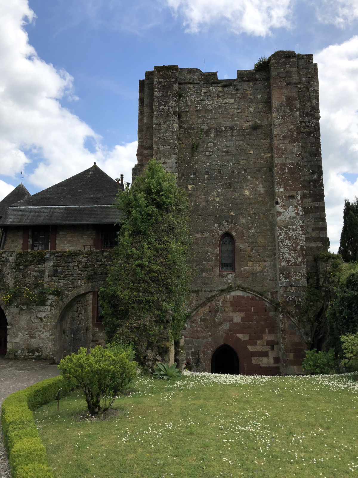 รูปถ่าย ฝรั่งเศส(France) ตูแรน(Turenne) 2018-04 64