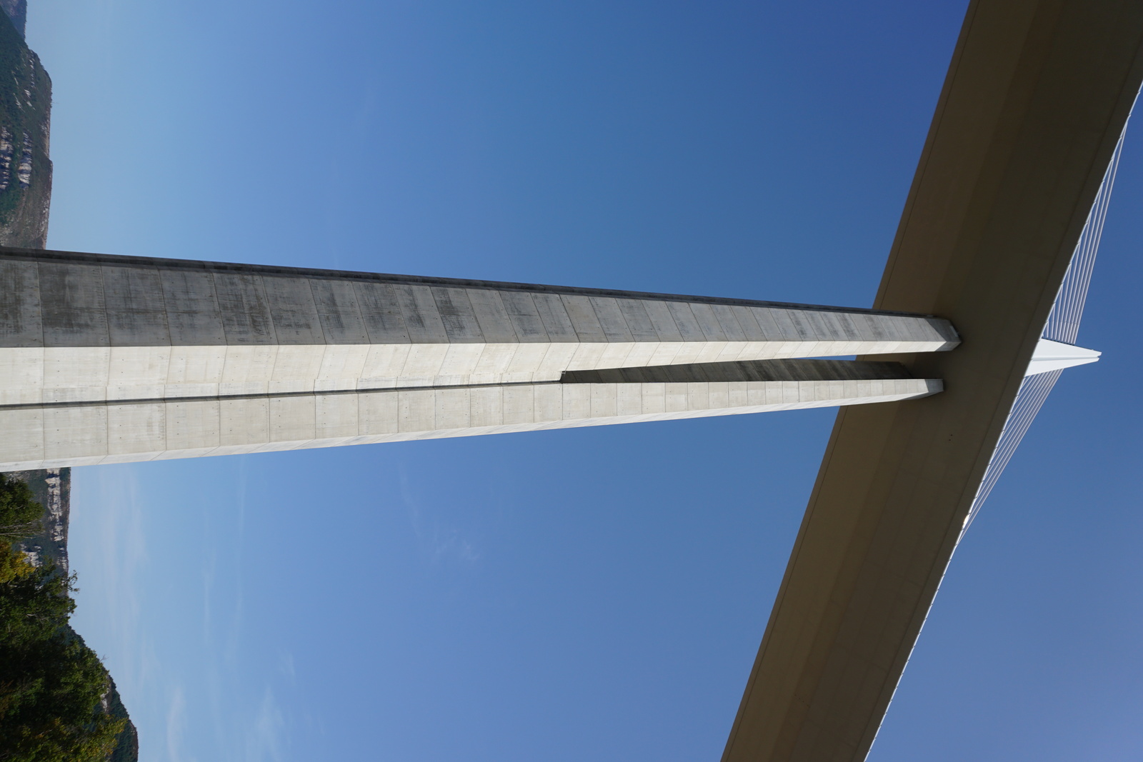 รูปถ่าย ฝรั่งเศส(France) สะพานมีโย(Viaduc de Millau) 2017-08 12