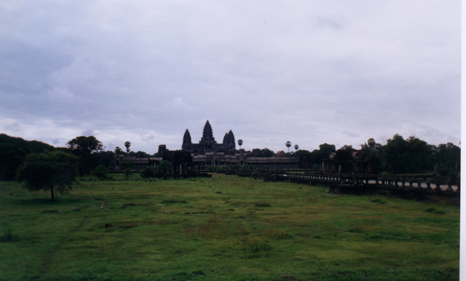 รูปถ่าย กัมพูชา(Cambodia) นครวัต(Angkor) 1996-06 0