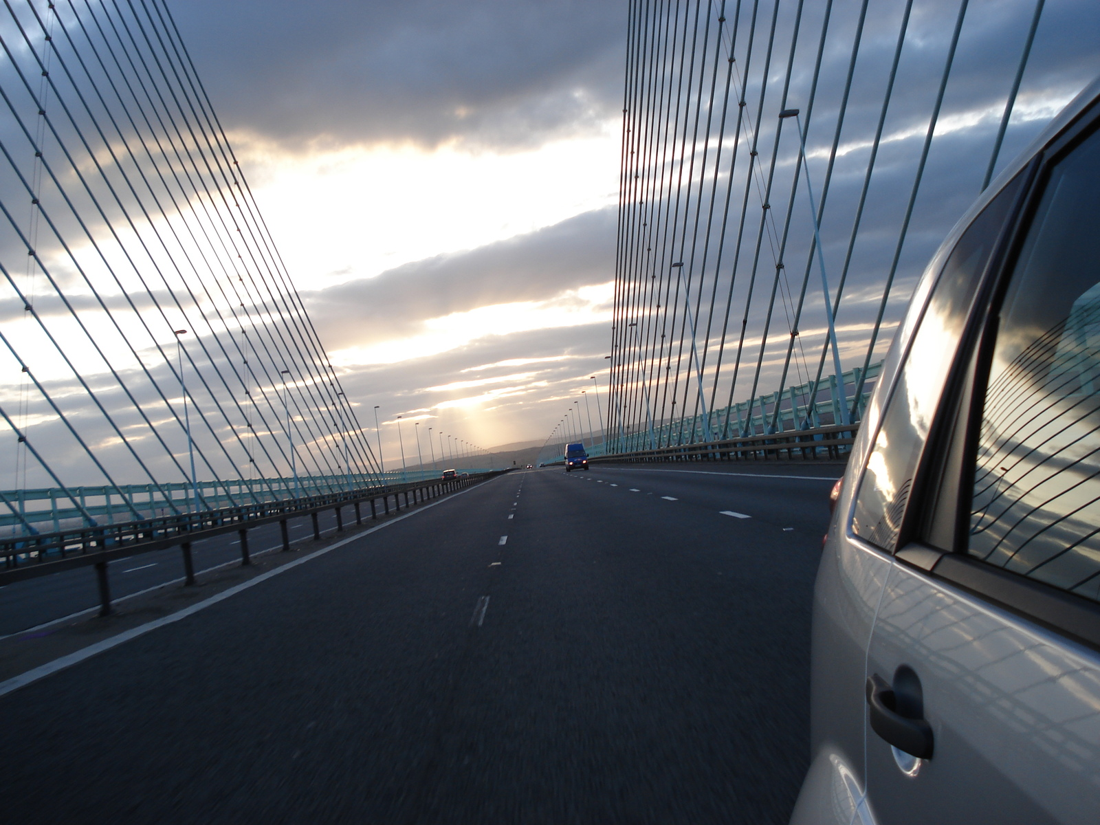 รูปถ่าย อังกฤษ(United Kingdom) เซเวิร์น  บริดจ์(Severn bridge) 2006-05 5