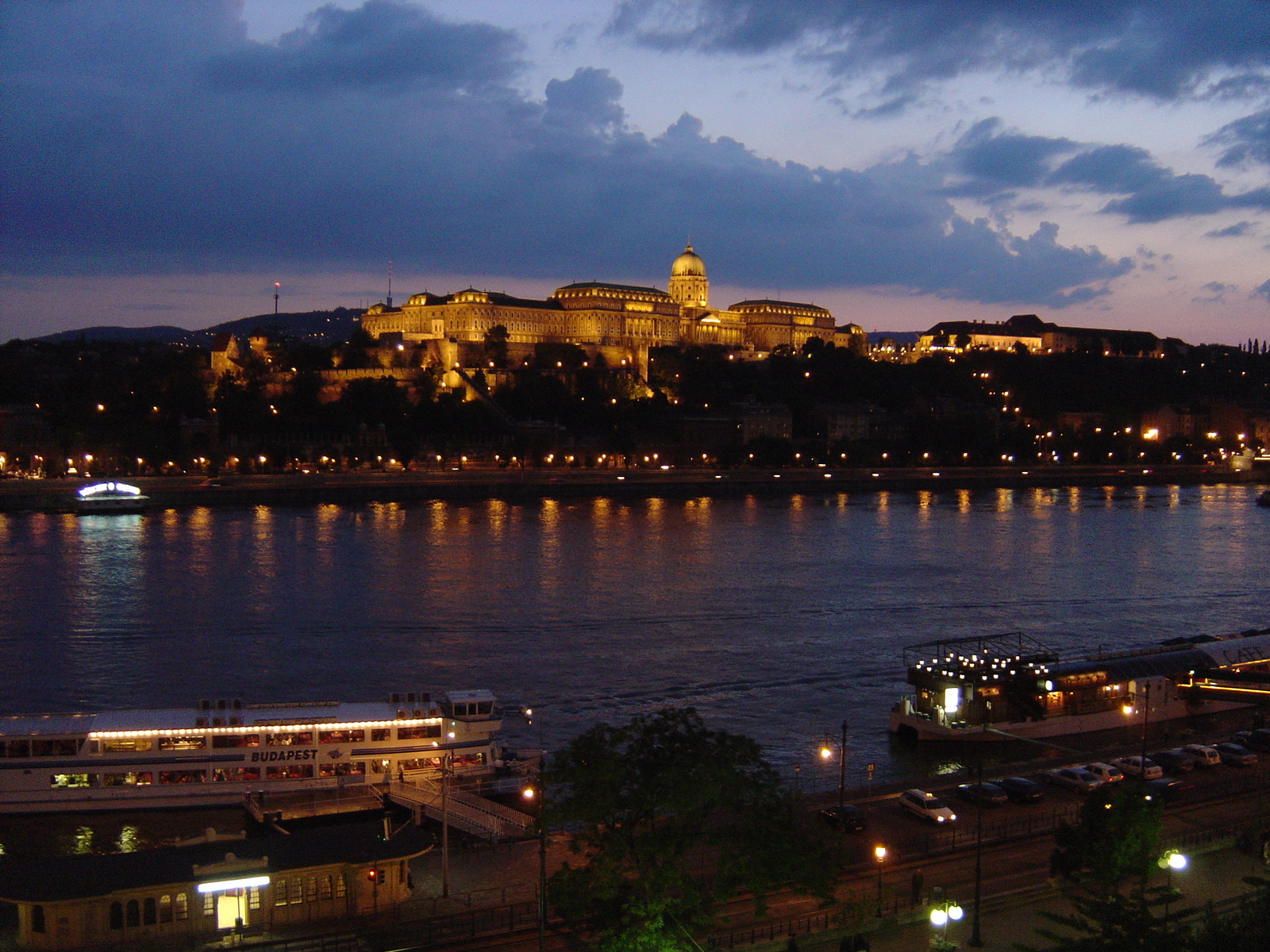 รูปถ่าย ฮังการี(Hungary) บูดาเปสต์(Budapest) 2004-05 387