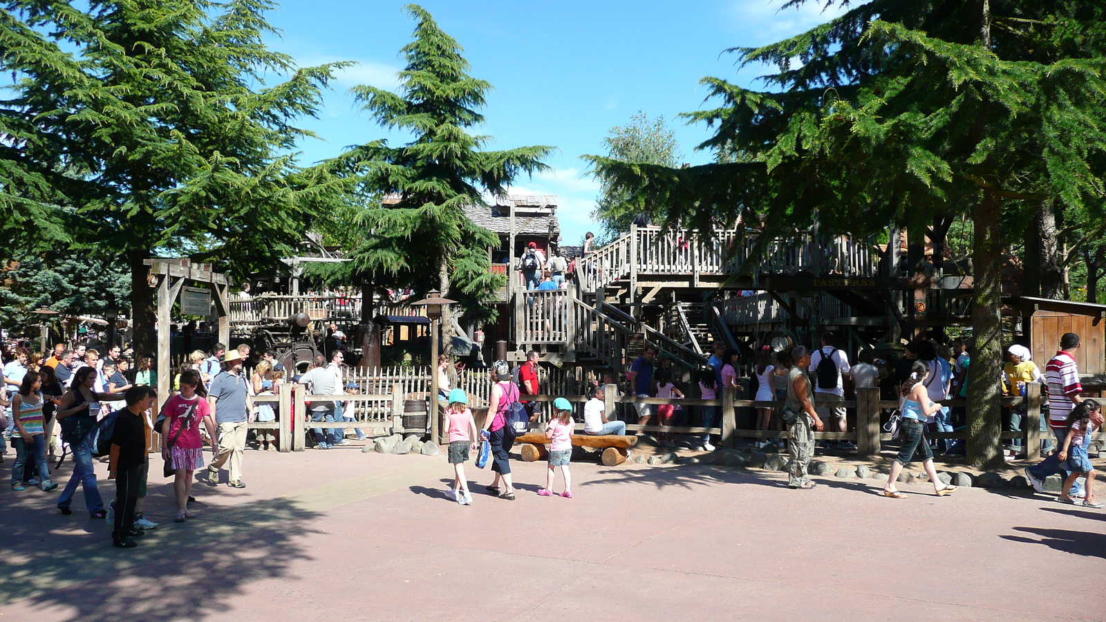 รูปถ่าย ฝรั่งเศส(France) ดิสนีย์แลนด์ปารีส(Disneyland Paris) แอดเวนเจอร์แลนด์(Adventureland) 2007-07 6