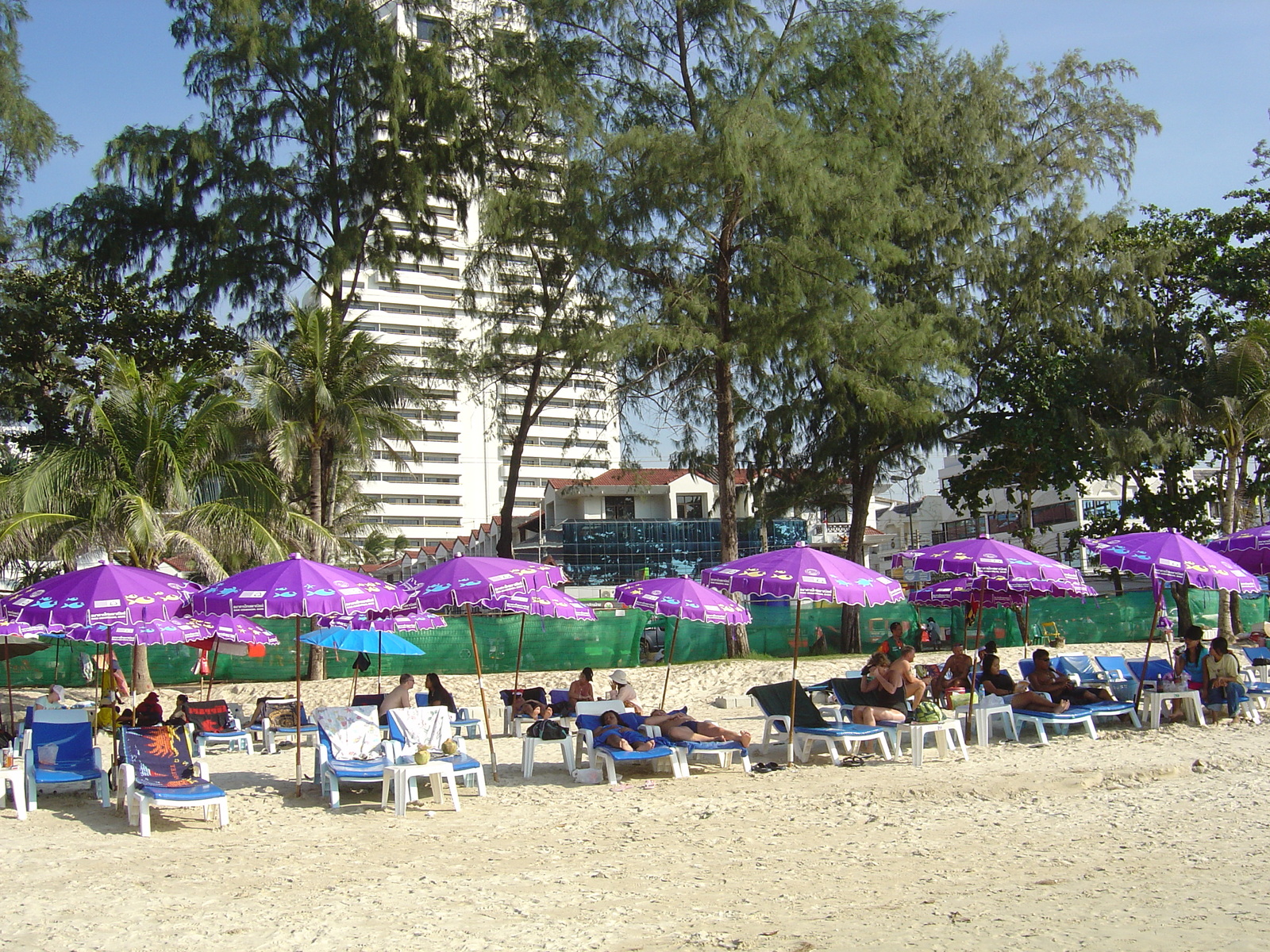 รูปถ่าย ไทย(Thailand) ภูเก็ต(Phuket) ป่าตอง(Patong) หาดทราย(Beach) 2005-12 45
