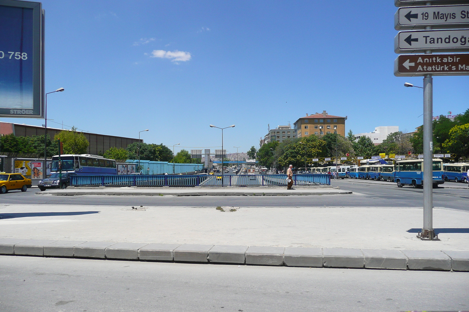 รูปถ่าย ตุรกี(Turkey) อังการา(Ankara) ถนนจากบิลเคนต์ไปอังการา(Bilkent to Ankara road) 2008-07 45