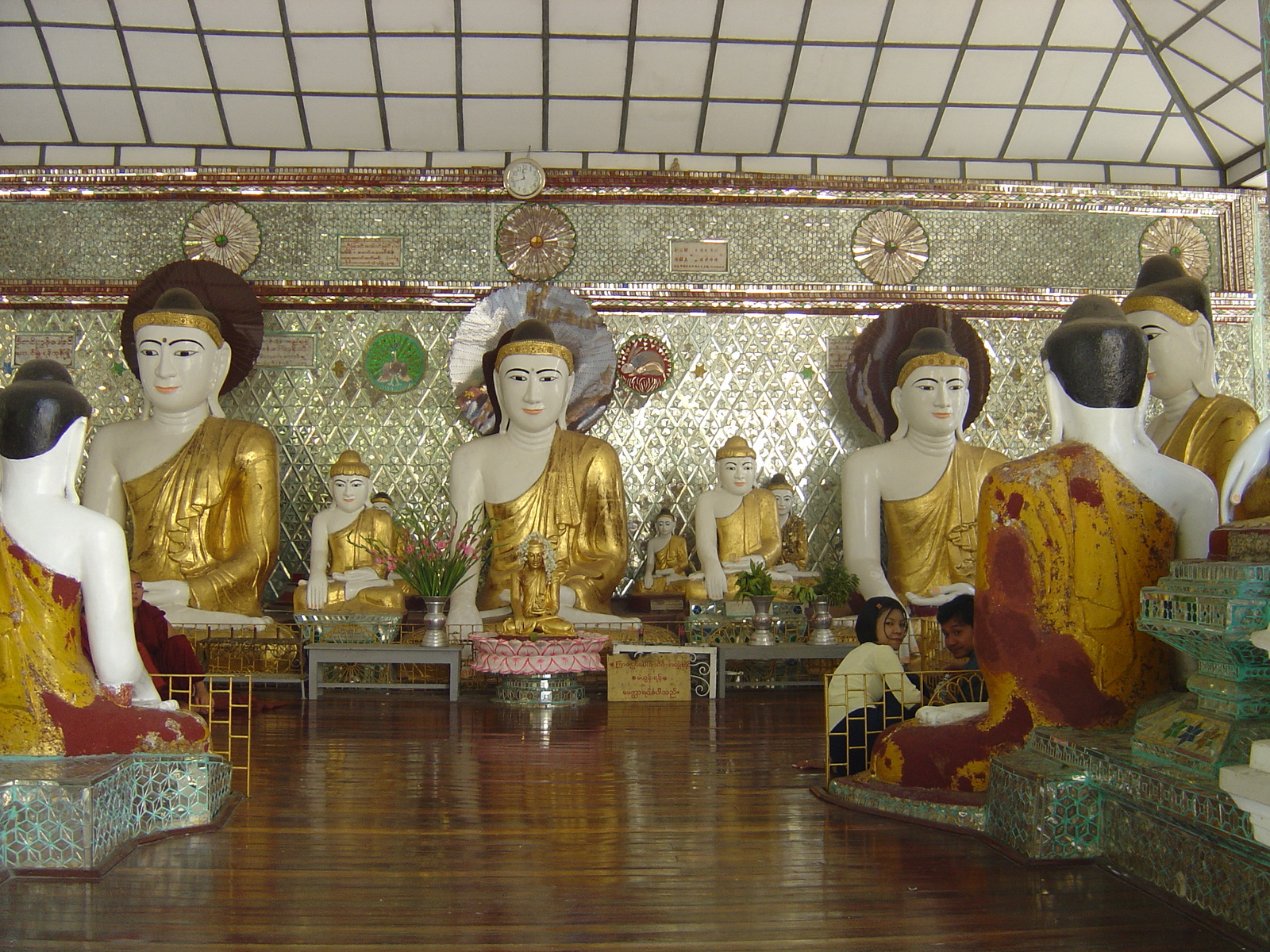รูปถ่าย พม่า(Myanmar) ย่างกุ้ง(Yangon) พระมหาเจดีย์ชเวกากอง(Shwedagon Pagoda) 2005-01 4