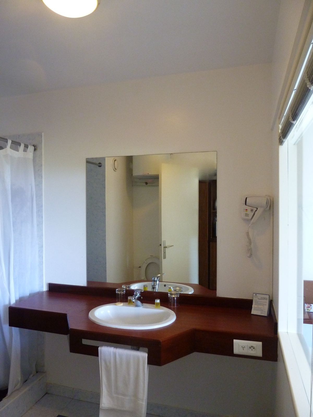 รูปถ่าย นิวแคลิโดเนีย(New Caledonia) โรงแรมเลอปาซีฟิก นูเมอา(Hotel Le Pacifique Noumea) 2010-05 24