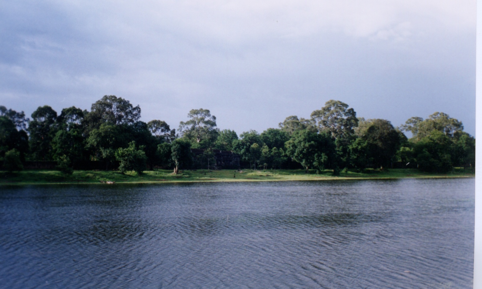 รูปถ่าย กัมพูชา(Cambodia) นครวัต(Angkor) 1996-06 13