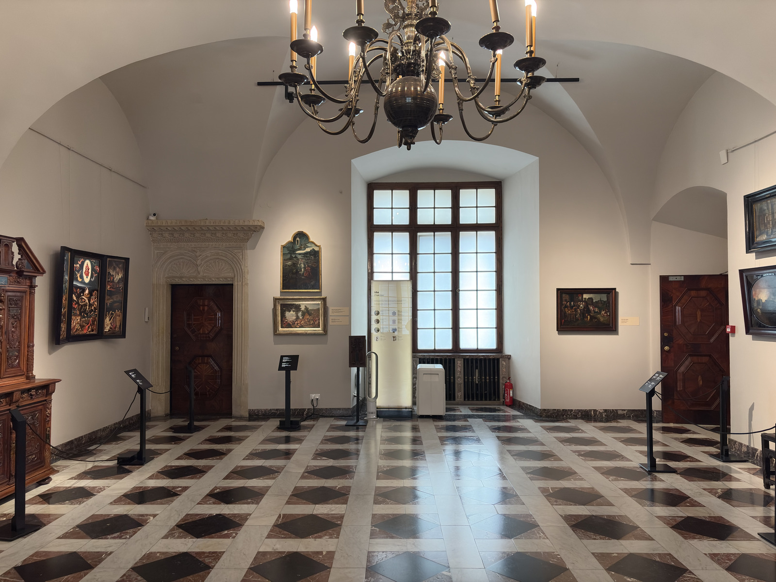 รูปถ่าย โปแลนด์(Poland) คราคูฟ(Krakow) ปราสาทวาเวล(Wawel castle) 2026-09 22