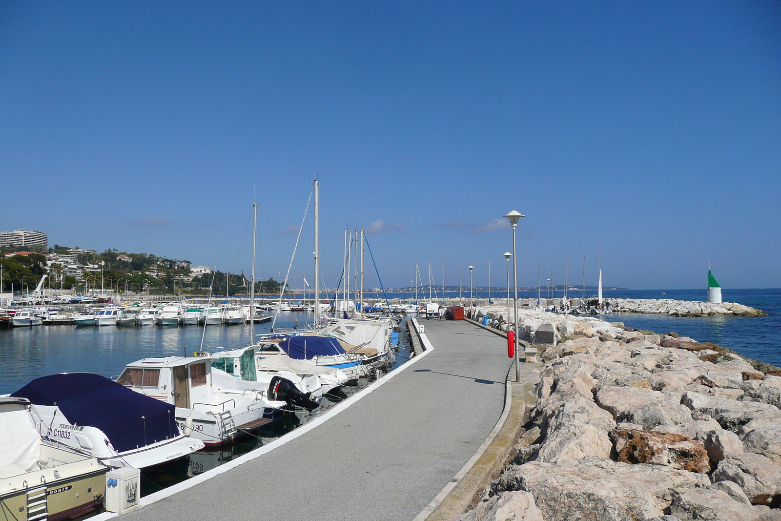 รูปถ่าย ฝรั่งเศส(France) คานส์(Cannes) หาดกาซาแญร์(Plage Gazagnaire) 2008-03 83