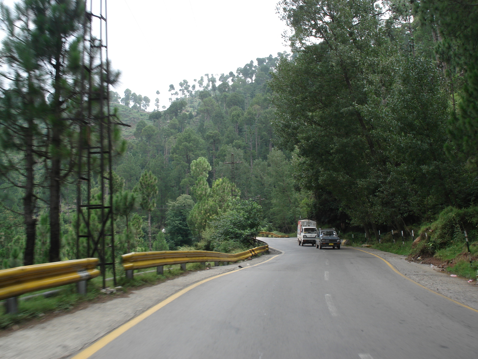 รูปถ่าย ปากีสถาน(Pakistan) ถนนจากอิสลามาบัดไปมัรรี(Islamabad to Murree road) 2006-08 41