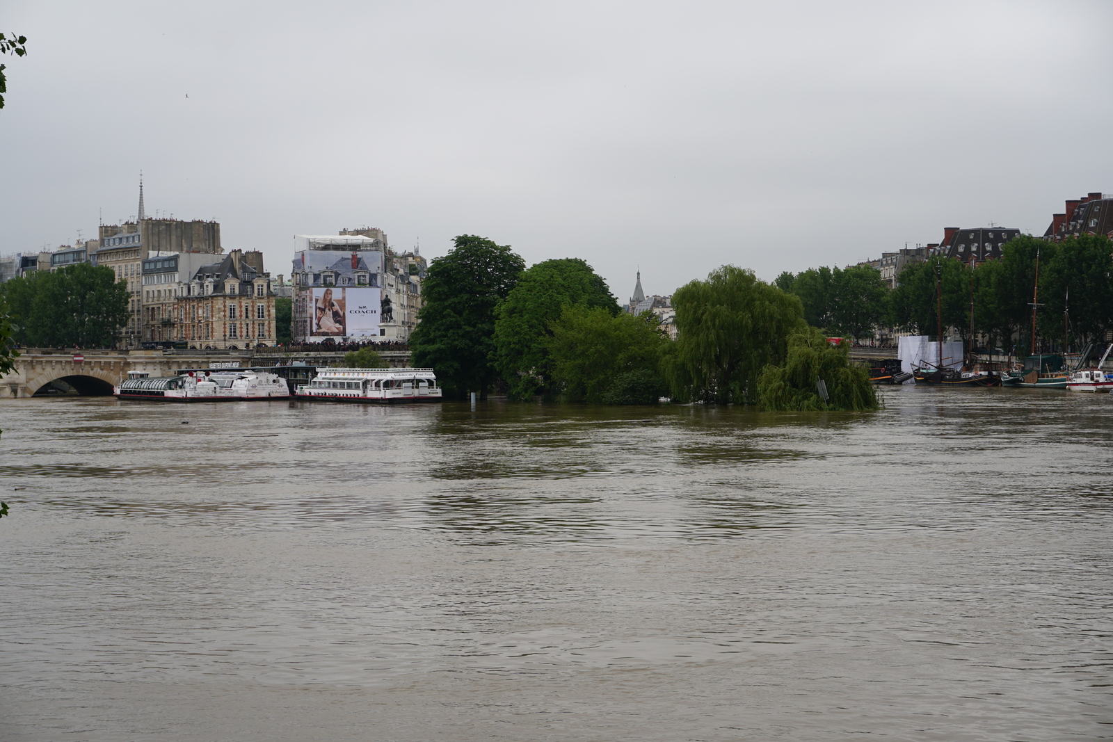 รูปถ่าย ฝรั่งเศส(France) ปารีส(Paris) แม่น้ำแซน(Seine river) 2016-06 26
