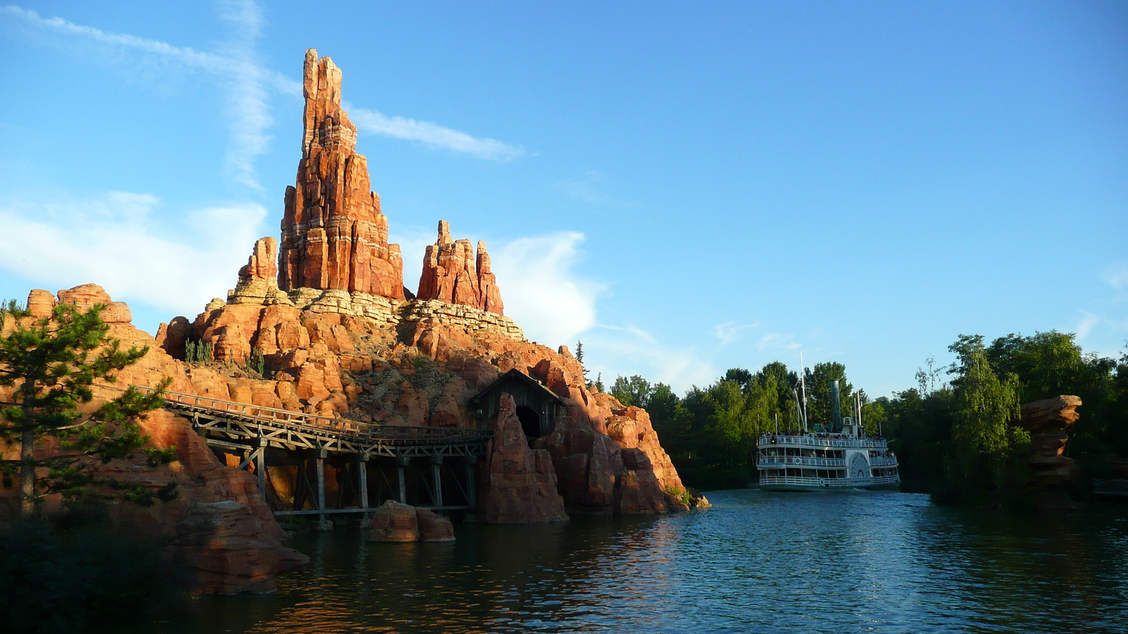รูปถ่าย ฝรั่งเศส(France) ดิสนีย์แลนด์ปารีส(Disneyland Paris) แอดเวนเจอร์แลนด์(Adventureland) 2007-07 26