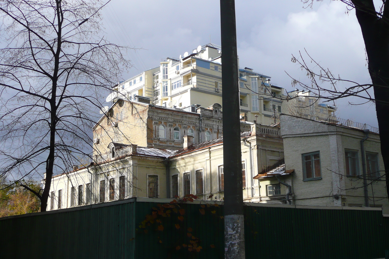 รูปถ่าย ยูเครน(Ukraine) เคียฟ(Kiev) กูเดรียเวท(Kudriavets) 2007-11 8