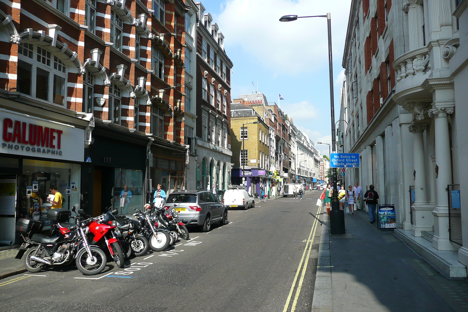 รูปถ่าย อังกฤษ(United Kingdom) ลอนดอน(London) ถนนวอร์ดอร์(Wardour Street) 2007-09 57