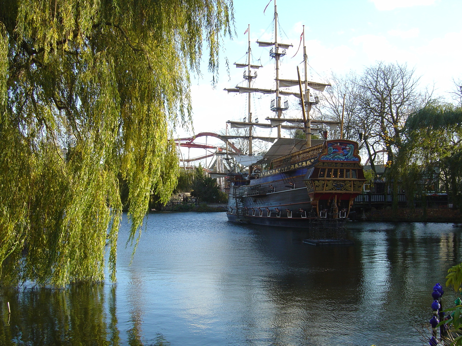 รูปถ่าย เดนมาร์ก(Denmark) โคเปนเฮเกน(Copenhagen) สวนสาธารณะทิโวลี(Tivoli Park) 2004-11 2