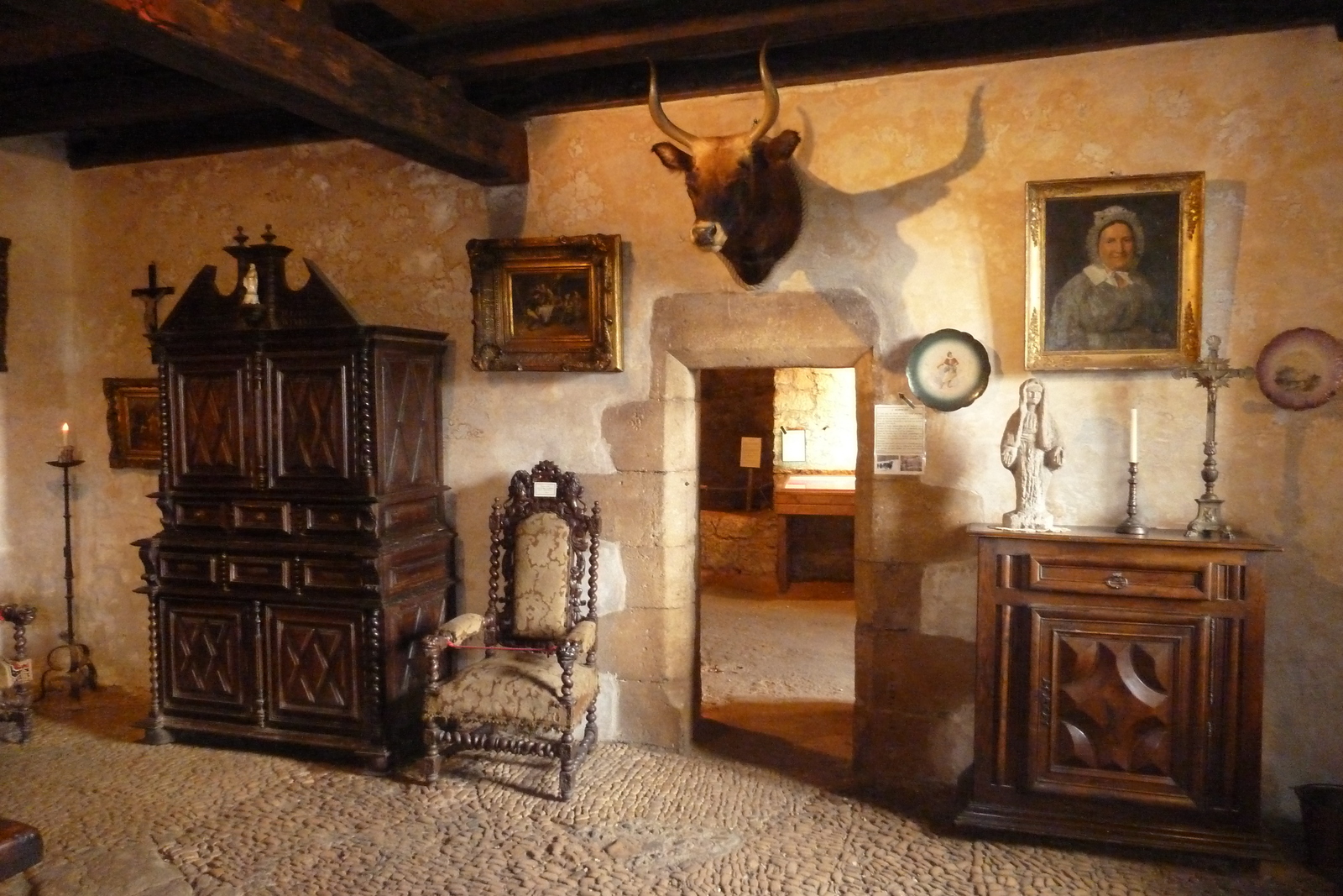 รูปถ่าย ฝรั่งเศส(France) บ้านป้อมเดอเรญัก(Maison Forte de Reignac) 2010-08 42