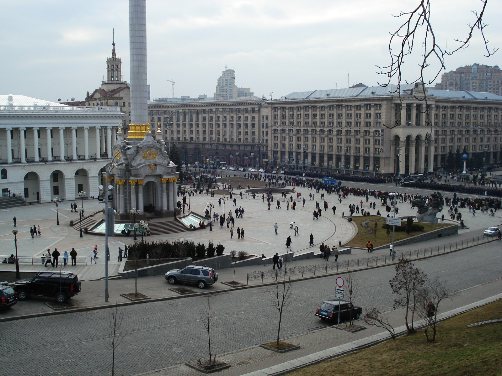 รูปถ่าย ยูเครน(Ukraine) เคียฟ(Kiev) ถนนเครชชาตือค(Kreschatyk Street) 2007-03 21