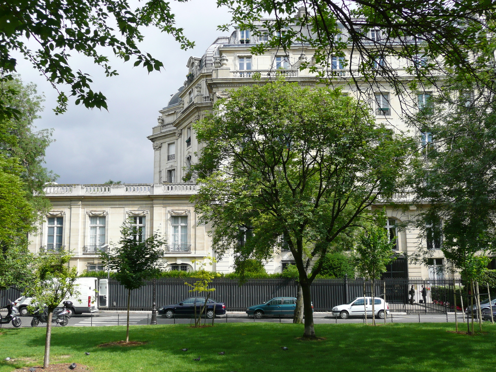 รูปถ่าย ฝรั่งเศส(France) ปารีส(Paris) ถนนฟอช(Avenue Foch) 2007-06 199
