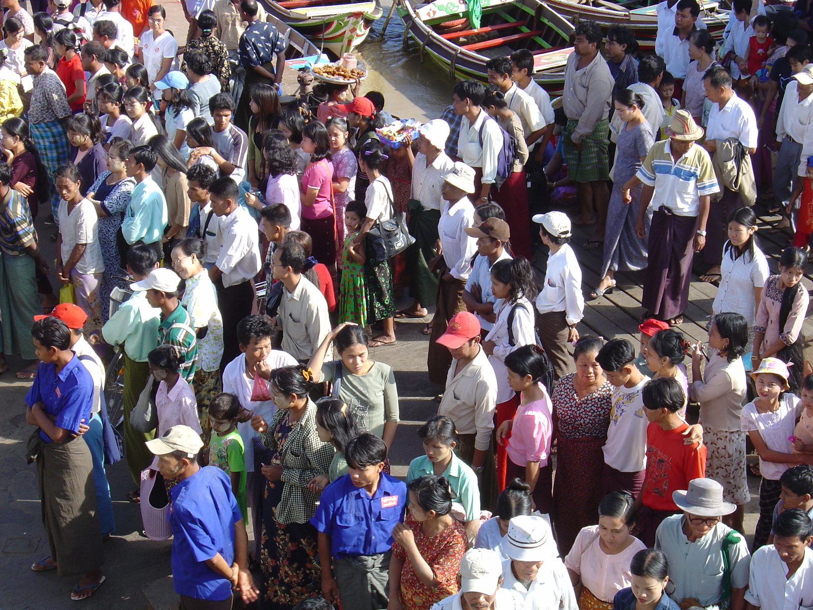รูปถ่าย พม่า(Myanmar) ย่างกุ้ง(Yangon) 2005-01 29