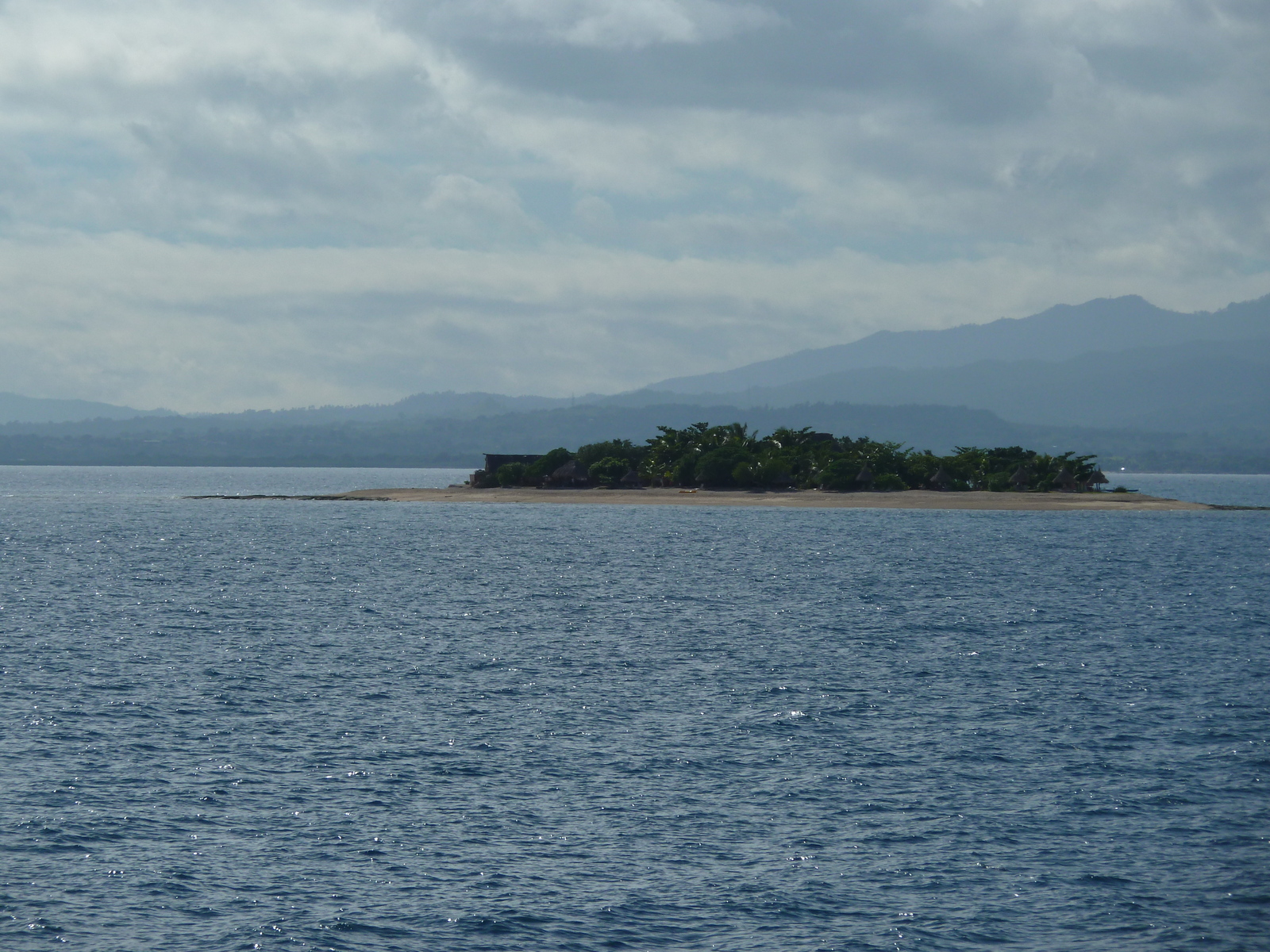 รูปถ่าย ฟิจิ(Fiji) จากเดนาเราไปเกาะโตโกรีกี(Denarau to Tokoriki Island) 2010-05 14