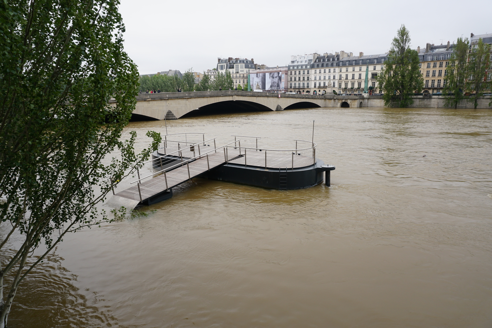รูปถ่าย ฝรั่งเศส(France) ปารีส(Paris) แม่น้ำแซน(Seine river) 2016-06 22