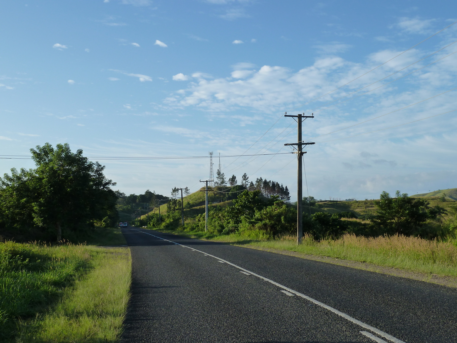 รูปถ่าย ฟิจิ(Fiji) ถนนจากนาดีไปซิงกาโตกา(Nadi to Sigatoka road) 2010-05 28