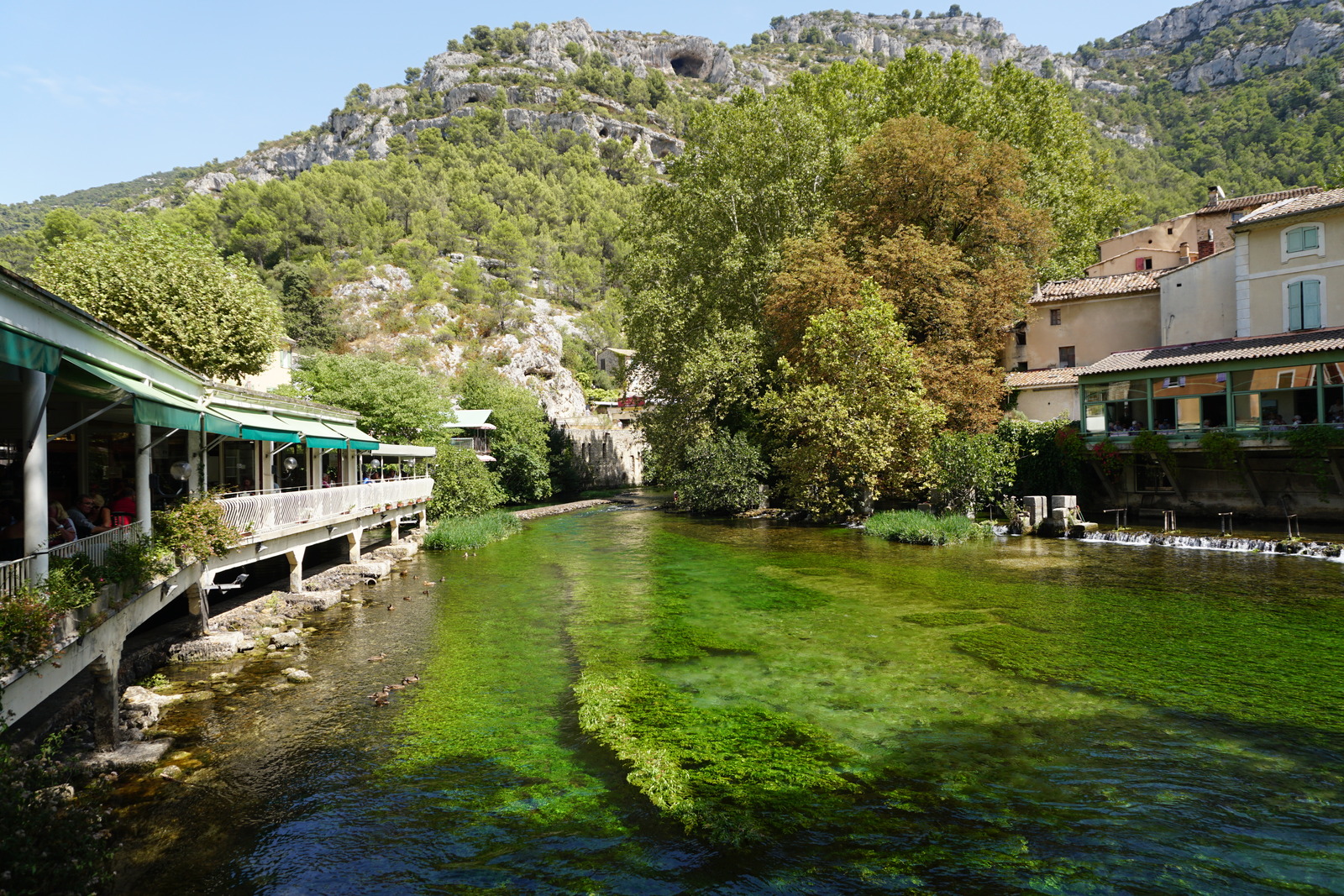 รูปถ่าย ฝรั่งเศส(France) ฟงแตน-เดอ-โวกลูซ(Fontaine-de-Vaucluse) 2017-08 23