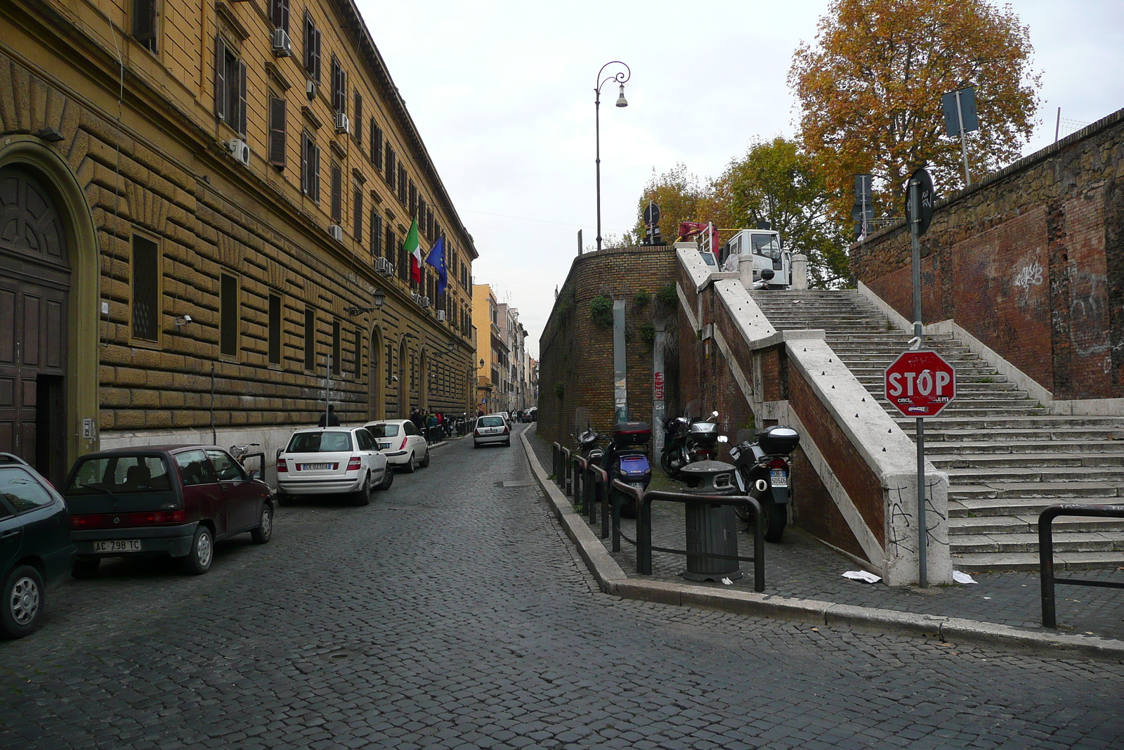 รูปถ่าย อิตาลี(Italy) โรม(Rome) ถนนเดลลาลุงการา(Via della Lungara) 2007-11 13