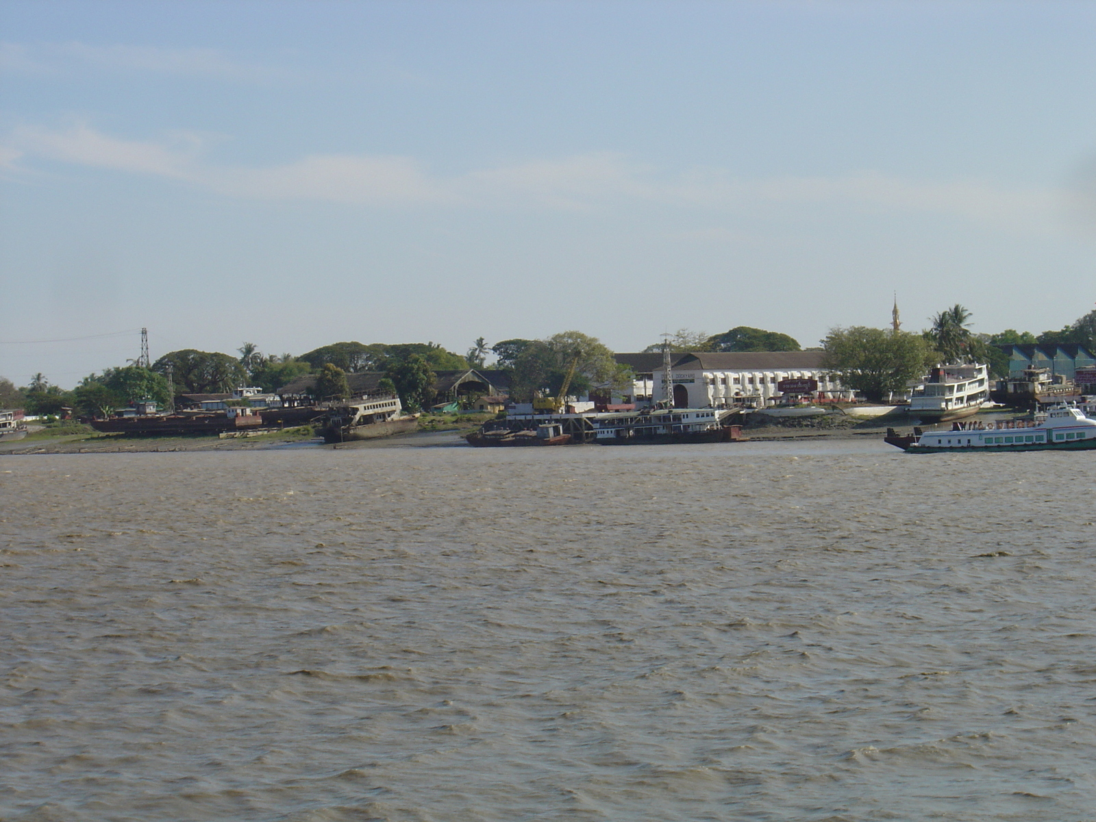 รูปถ่าย พม่า(Myanmar) ย่างกุ้ง(Yangon) 2005-01 153