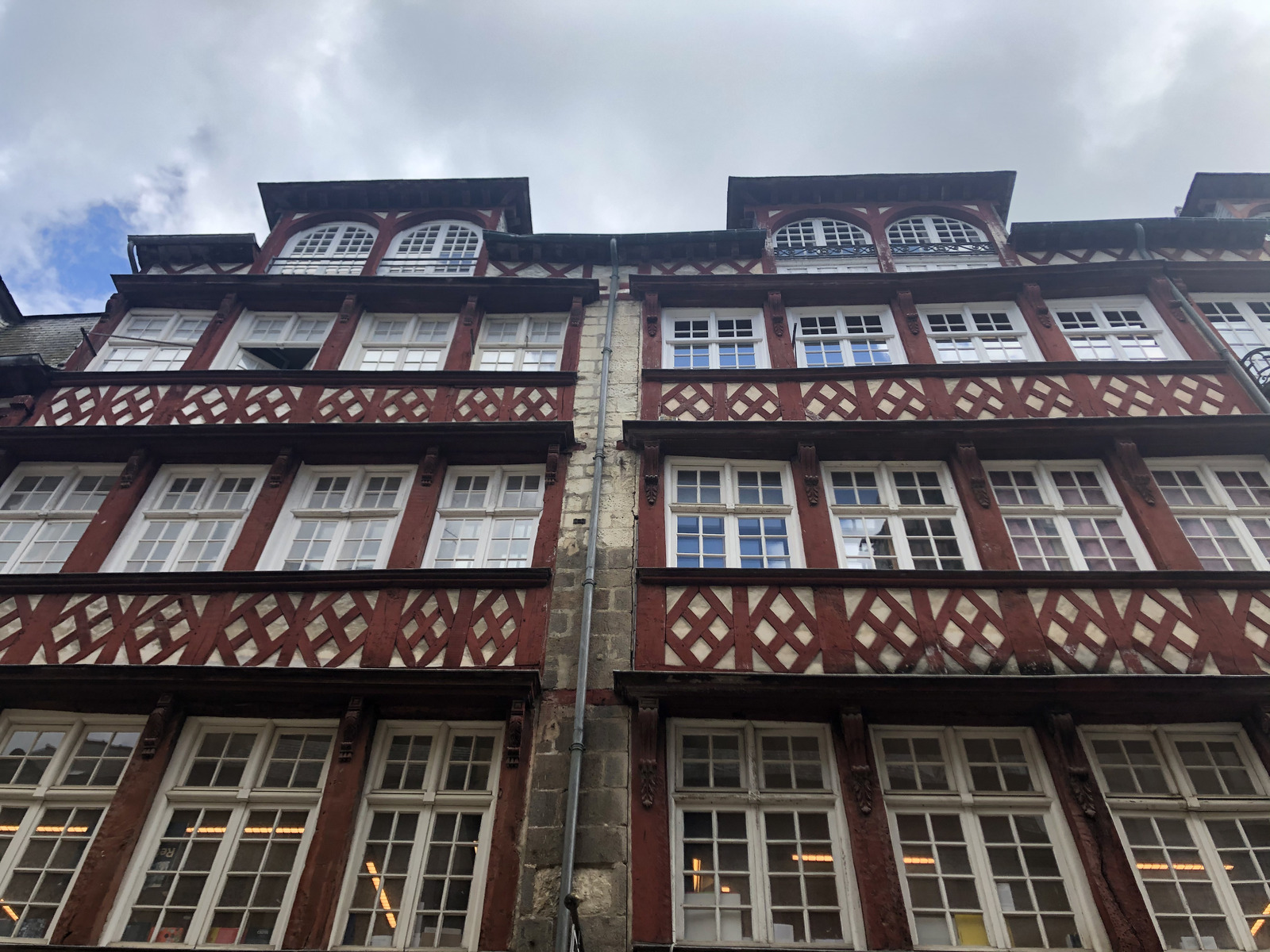 รูปถ่าย ฝรั่งเศส(France) แรน(Rennes) 2020-06 23