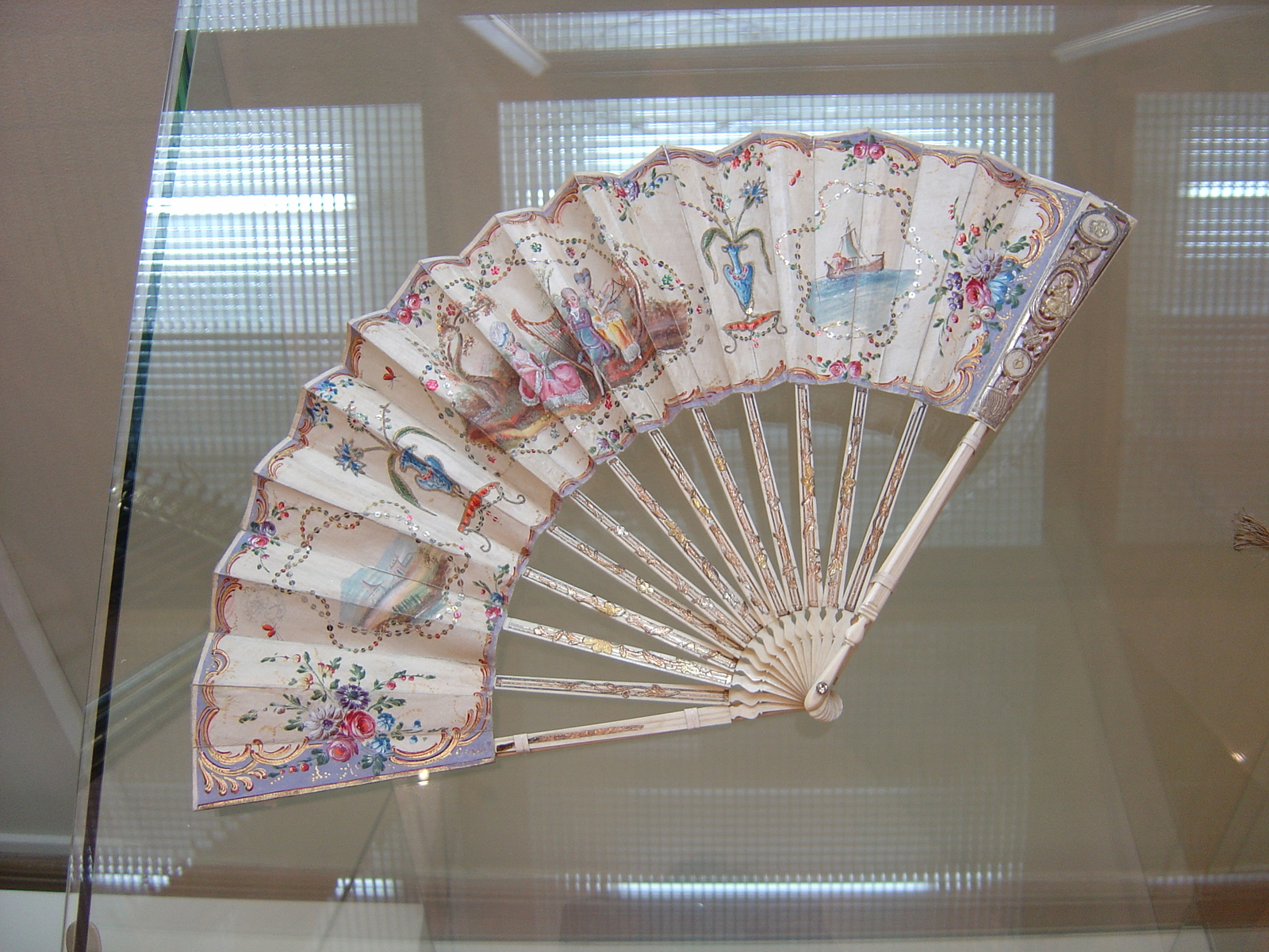 รูปถ่าย รัสเซีย(Russia) มอสโก(Moscow) พิพิธภัณฑ์อาร์เมอร์รี่แชมเบอร์(State Historical Museum) 2005-04 46