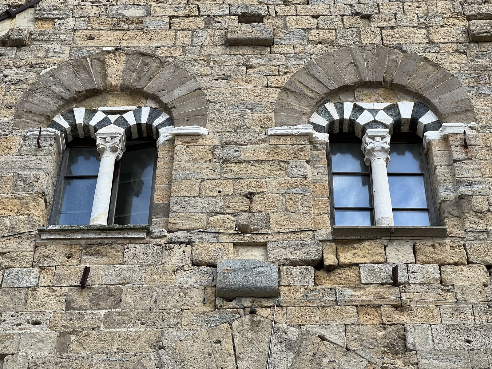 รูปถ่าย อิตาลี(Italy) วอลแตร์รา(Volterra) 2021-09 100