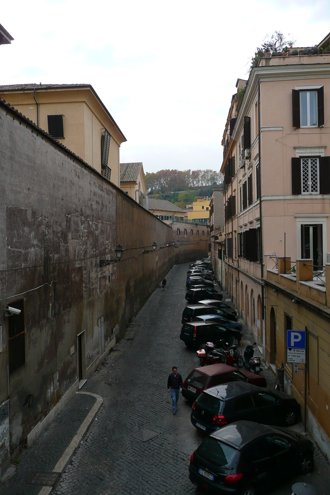 รูปถ่าย อิตาลี(Italy) โรม(Rome) ถนนริมน้ำจานีโกเลนเซ(Lungotevere Gianicolense) 2007-11 17