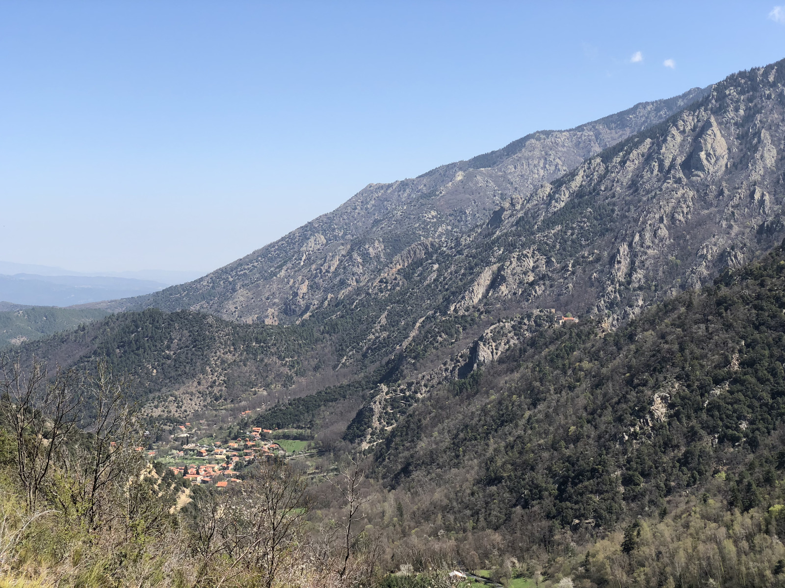 รูปถ่าย ฝรั่งเศส(France) แอบบีแซ็งมาร์แต็งดูกานีกู(Abbaye Saint Martin du Canigou) 2018-04 101