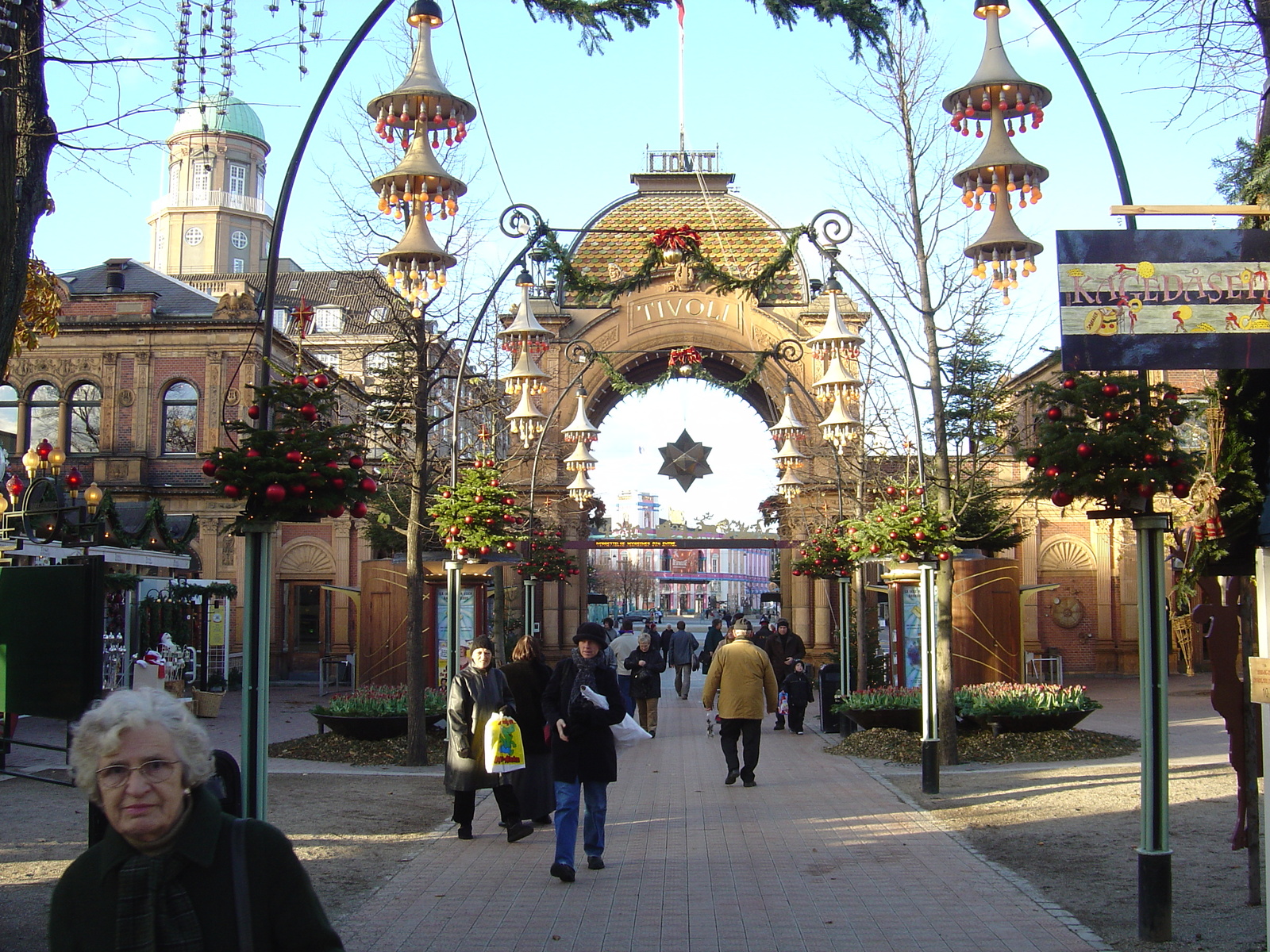 รูปถ่าย เดนมาร์ก(Denmark) โคเปนเฮเกน(Copenhagen) สวนสาธารณะทิโวลี(Tivoli Park) 2004-11 38