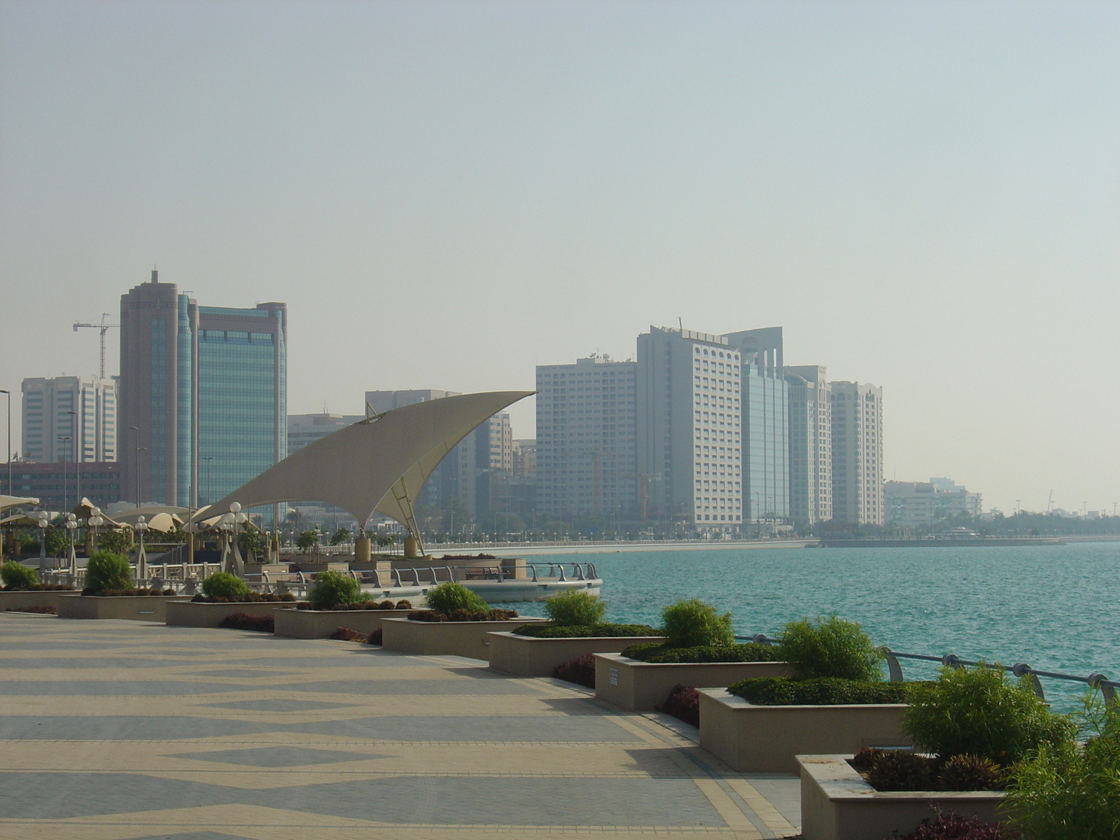 รูปถ่าย สหรัฐอาหรับเอมิเรตส์(United Arab Emirates) อาบูดาบี(Abu Dhabi) 2005-09 3