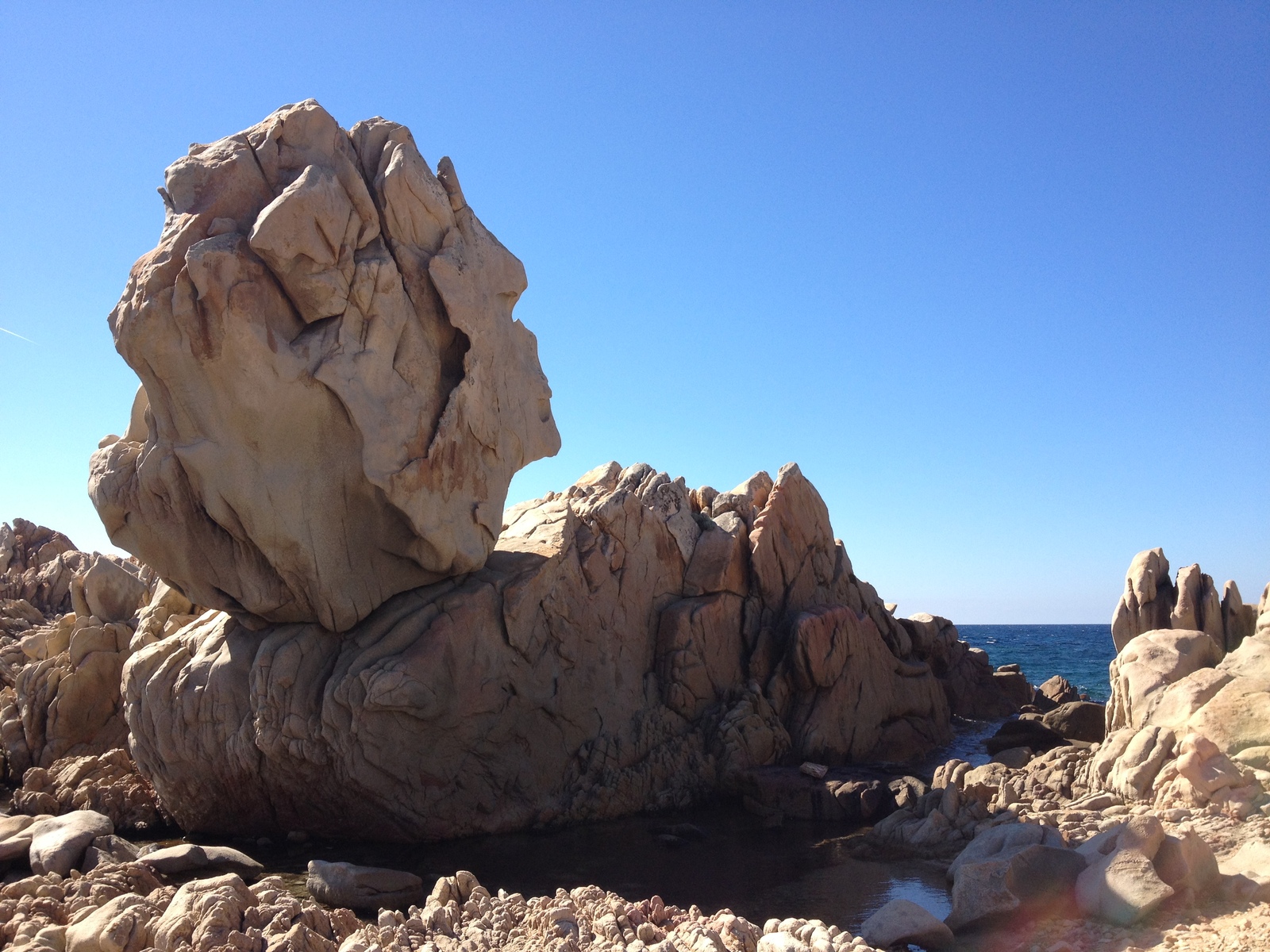 รูปถ่าย อิตาลี(Italy) อ่าวกาลาลุงกา(Cala Lunga) 2012-09 46
