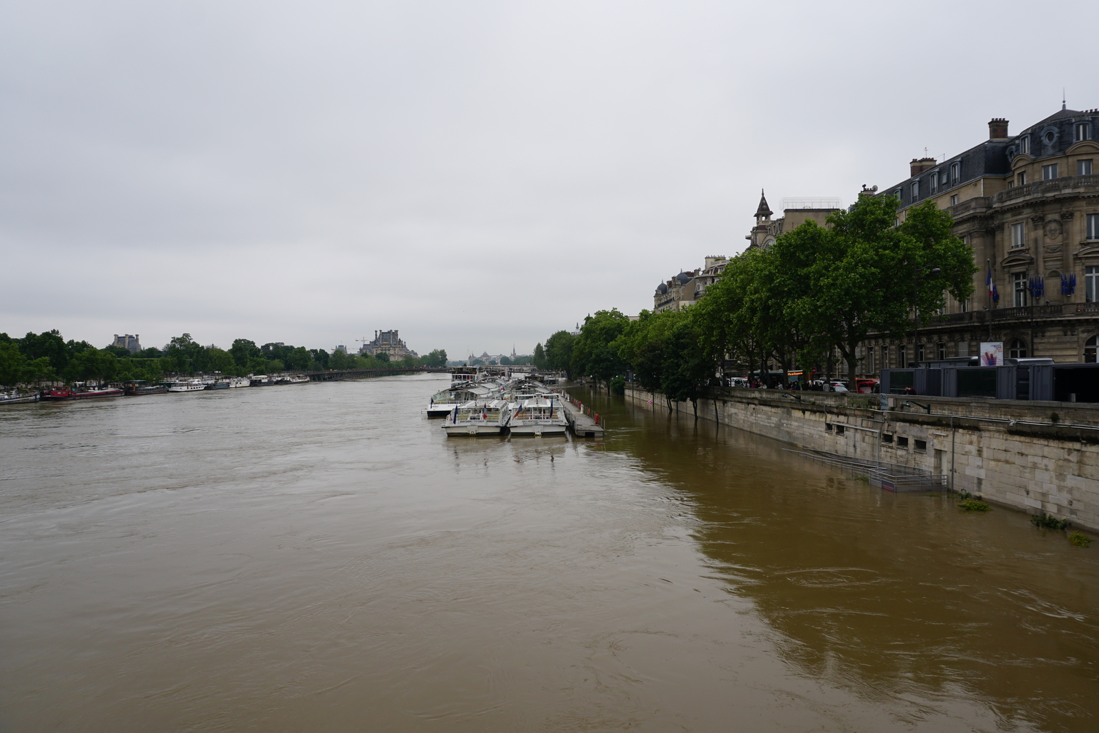 รูปถ่าย ฝรั่งเศส(France) ปารีส(Paris) แม่น้ำแซน(Seine river) 2016-06 71