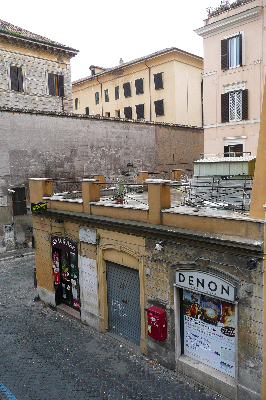 รูปถ่าย อิตาลี(Italy) โรม(Rome) ถนนริมน้ำจานีโกเลนเซ(Lungotevere Gianicolense) 2007-11 0