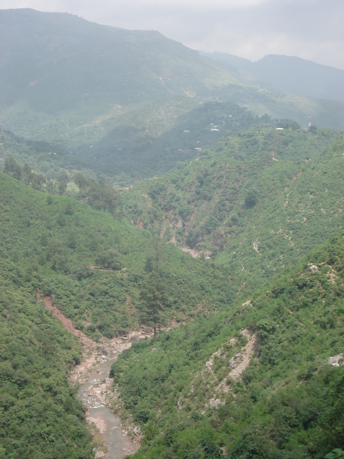 รูปถ่าย ปากีสถาน(Pakistan) ถนนจากอิสลามาบัดไปมัรรี(Islamabad to Murree road) 2006-08 77