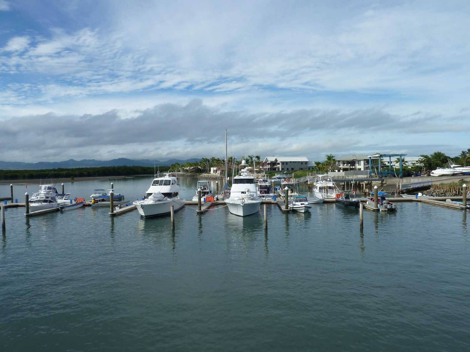 รูปถ่าย ฟิจิ(Fiji) ท่าเรือเดนาเรา(Port Denarau) 2010-05 75